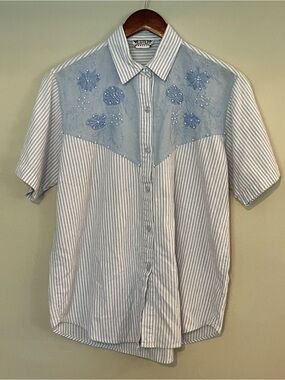 Vintage Western Connection Short Sleeve Button Up Shirt